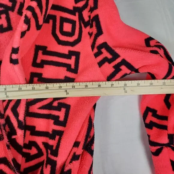 Victoria’s Secret PINK Robe XS/S Logo Plush Hot Pink Black Belted Fleece Sleepwe - Picture 4 of 8